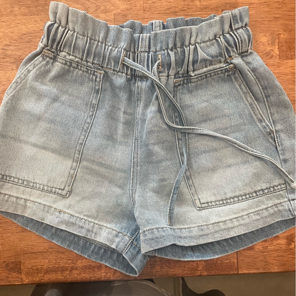 Kan can jean shorts